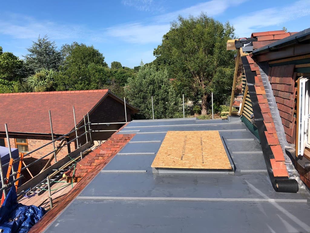 D C Roofing & Sons LTD