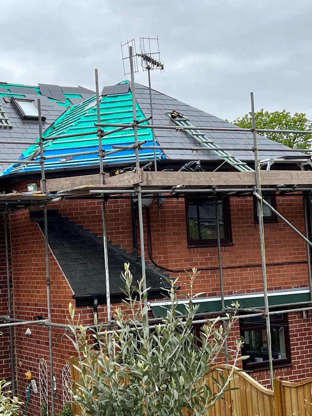 Paisley Roofing