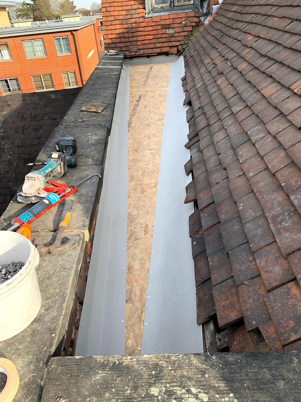 Dynamic Roofing Solutions