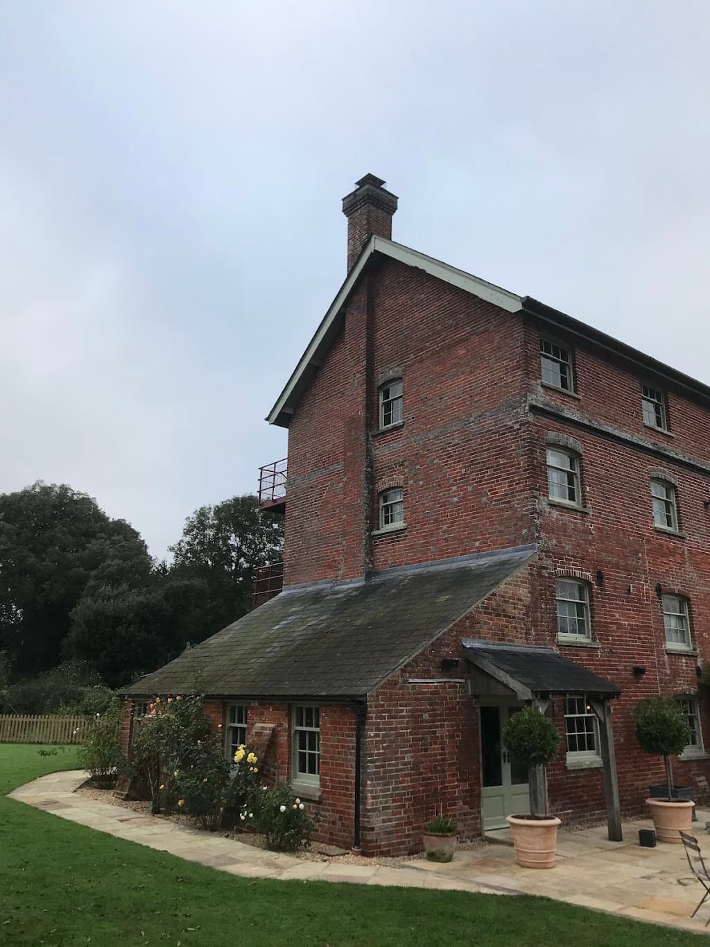 BURNWIZE CHIMNEY SWEEP