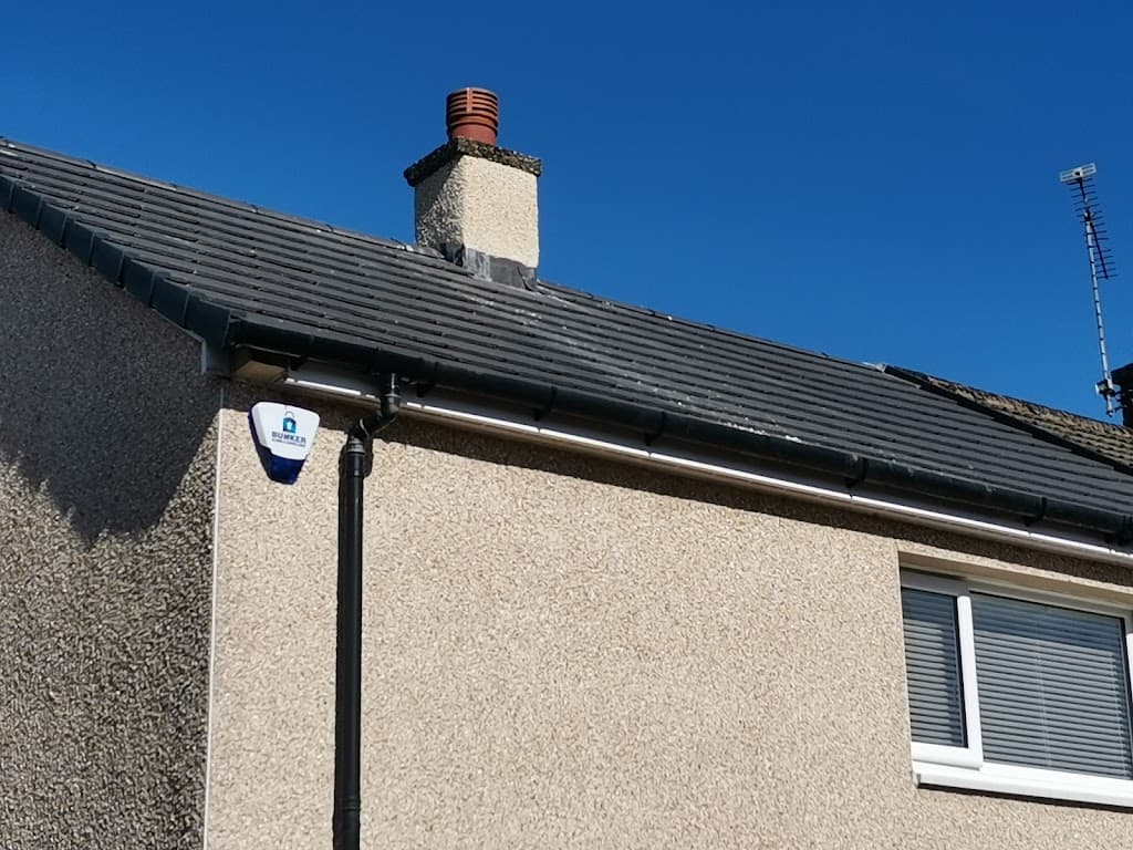 J & M Roofing & Guttering