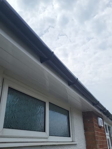 Gutter Fingers (Farnworth gutter cleaning) — Customer photo