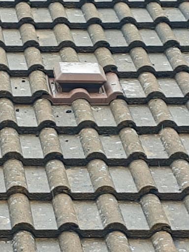Elite Roofing Traditional Roofing Specialists — Customer photo
