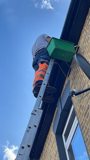 P&M GUTTER SERVICE LTD — Customer photo